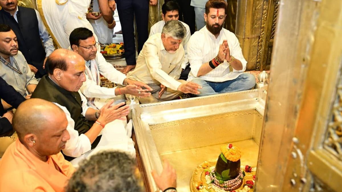 Chandrababu Naidu with Yogi Adityanath and Rajnath Singh during Modi birthday programmes in Varanasi